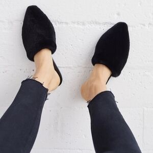 JENNI KAYNE SHEARLING MULE BLACK 6‎